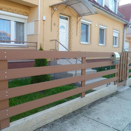 Palma Apartman Hajdúszoboszló المظهر الخارجي الصورة
